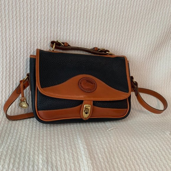 Dooney & Bourke Handbags - Dooney & Bourke Leather Carrier Shoulder Bag